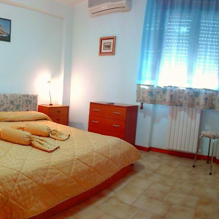 App Sebastiano Apartment Авола Екстериор снимка